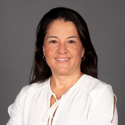 Dra Paula Ugalde